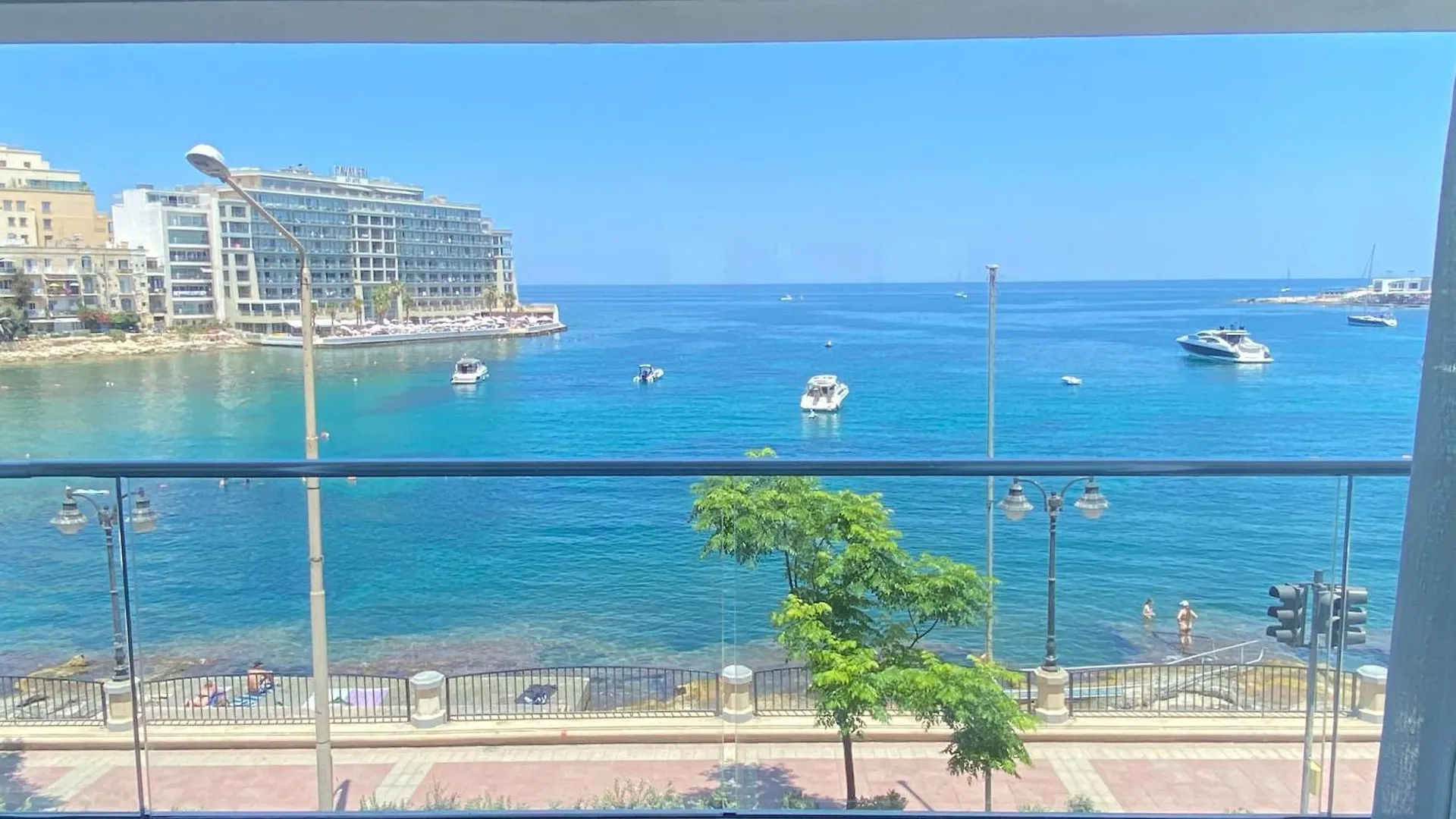 Seafront Luxury 2 Bedroom 3 Bathroom Apartment In St Julian'S Saint Julian's