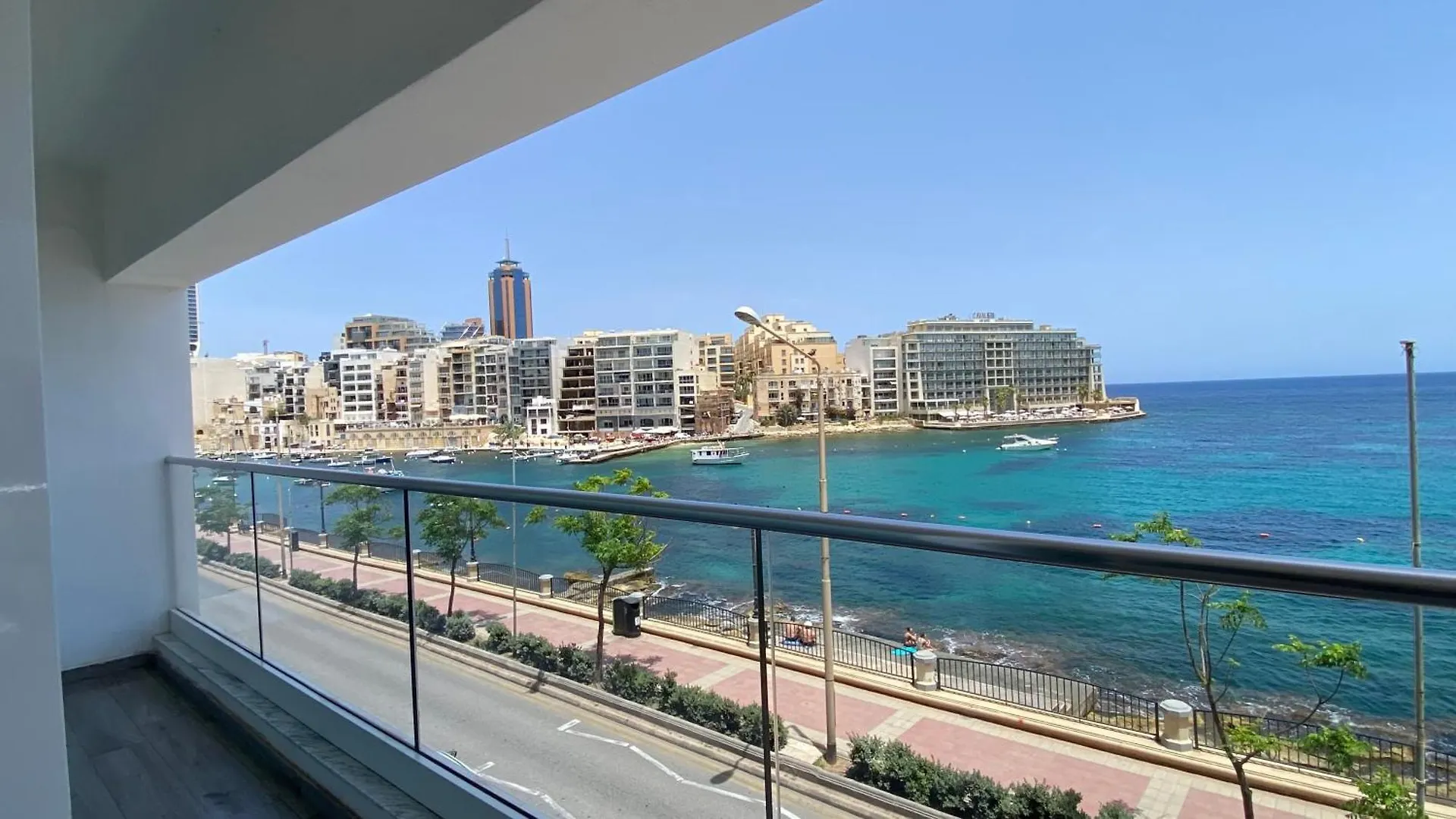 Seafront Luxury 2 Bedroom 3 Bathroom Apartment In St Julian'S Saint Julian's