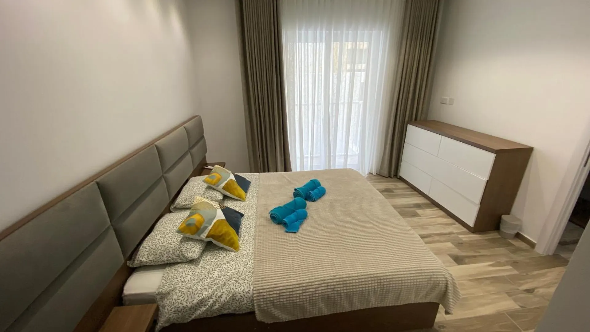Seafront Luxury 2 Bedroom 3 Bathroom Apartment In St Julian'S Saint Julian's 0*,  Malta